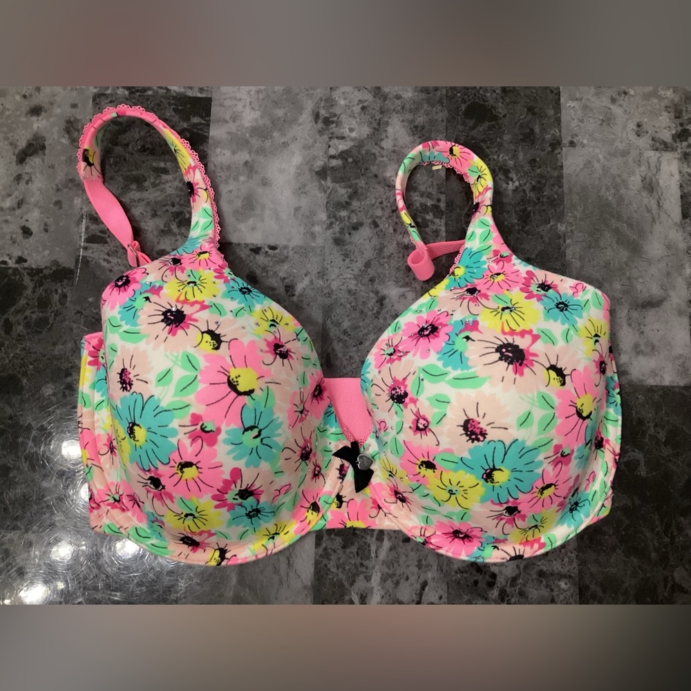‎Body By Victoria Lined Perfect Coverage Bra Floral with rhinestones  32DDD
